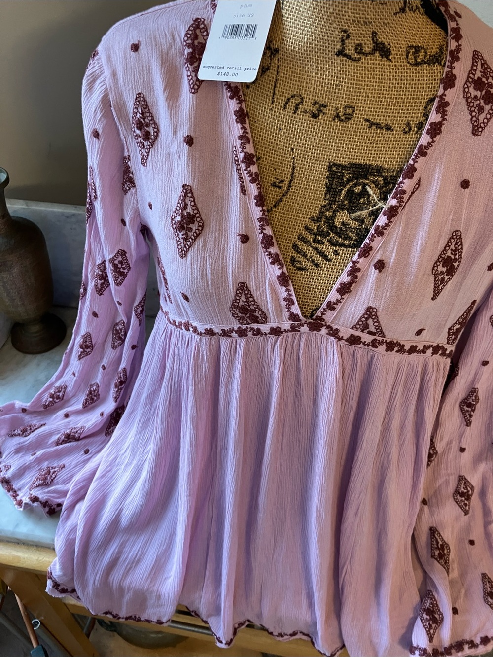 Free People Mauve Lace-Trimmed Knit Top Gorgeous Fit and NWTS!!